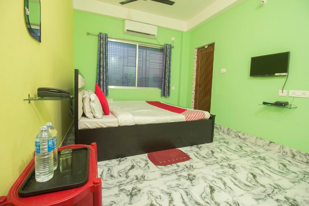 Spot On 24229 Radharani Lodge Siliguri Bagian luar foto