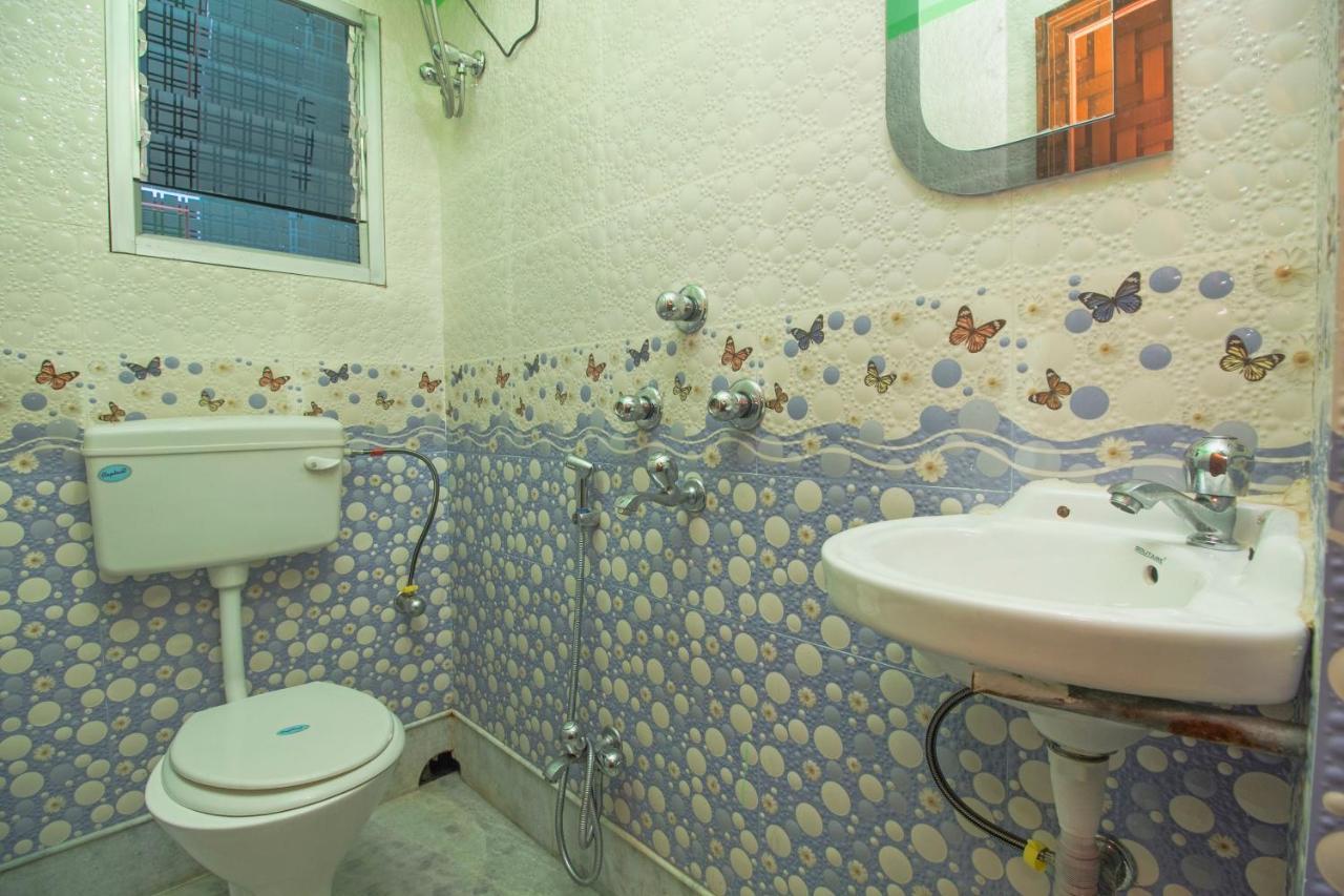Spot On 24229 Radharani Lodge Siliguri Bagian luar foto